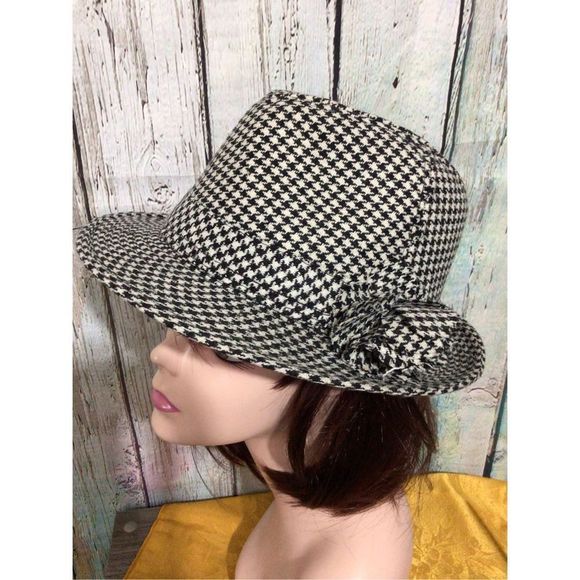 Sylvia’s Accessories - NEW Houndstooth Fedora Trilby Wool Blend Hat Flower Accent Side One Size 🧸